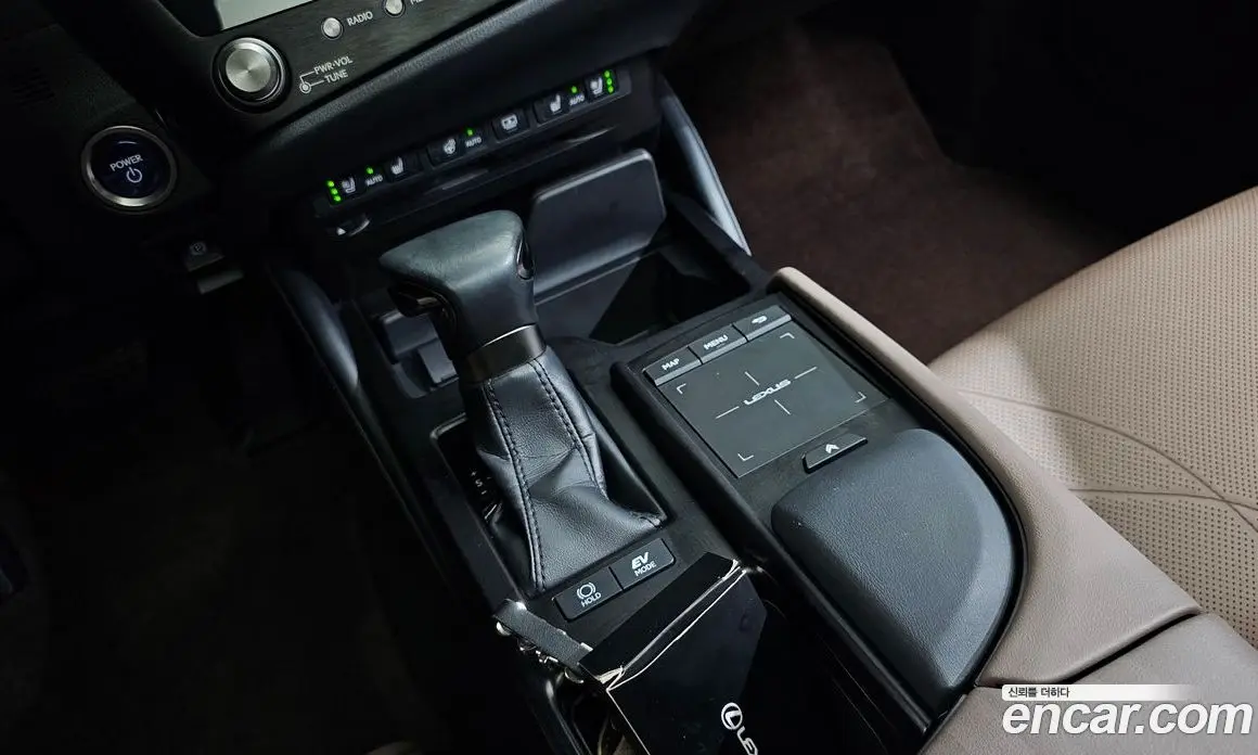 Lexus ES 2022 2.5 автомат (гидро), фото 12