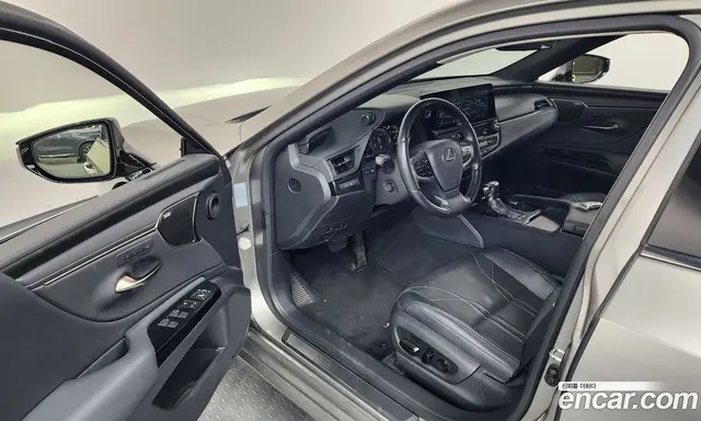 Lexus ES 2023 2.5 автомат (гидро), миниатюра 10