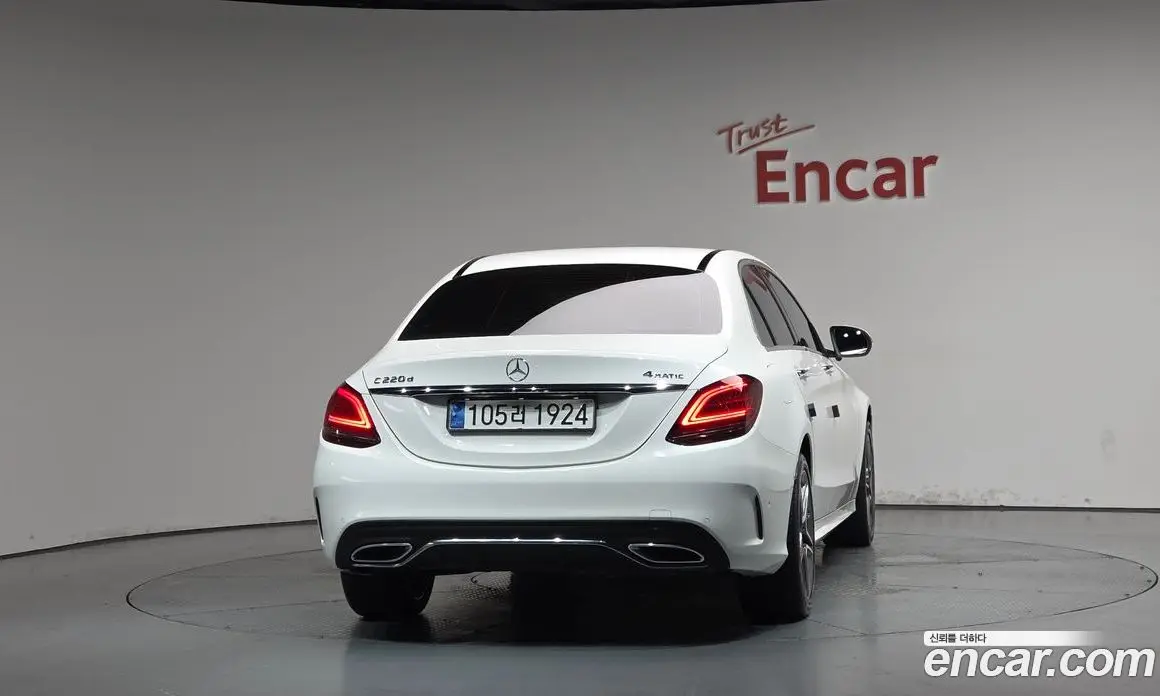Mercedes-Benz C-Class 2019 1.9 автомат (гидро), фото 3