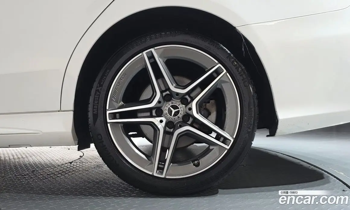 Mercedes-Benz C-Class 2019 1.9 автомат (гидро), фото 6