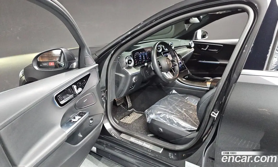 Mercedes-Benz C-Class 2022 2.0 автомат (гидро), фото 13
