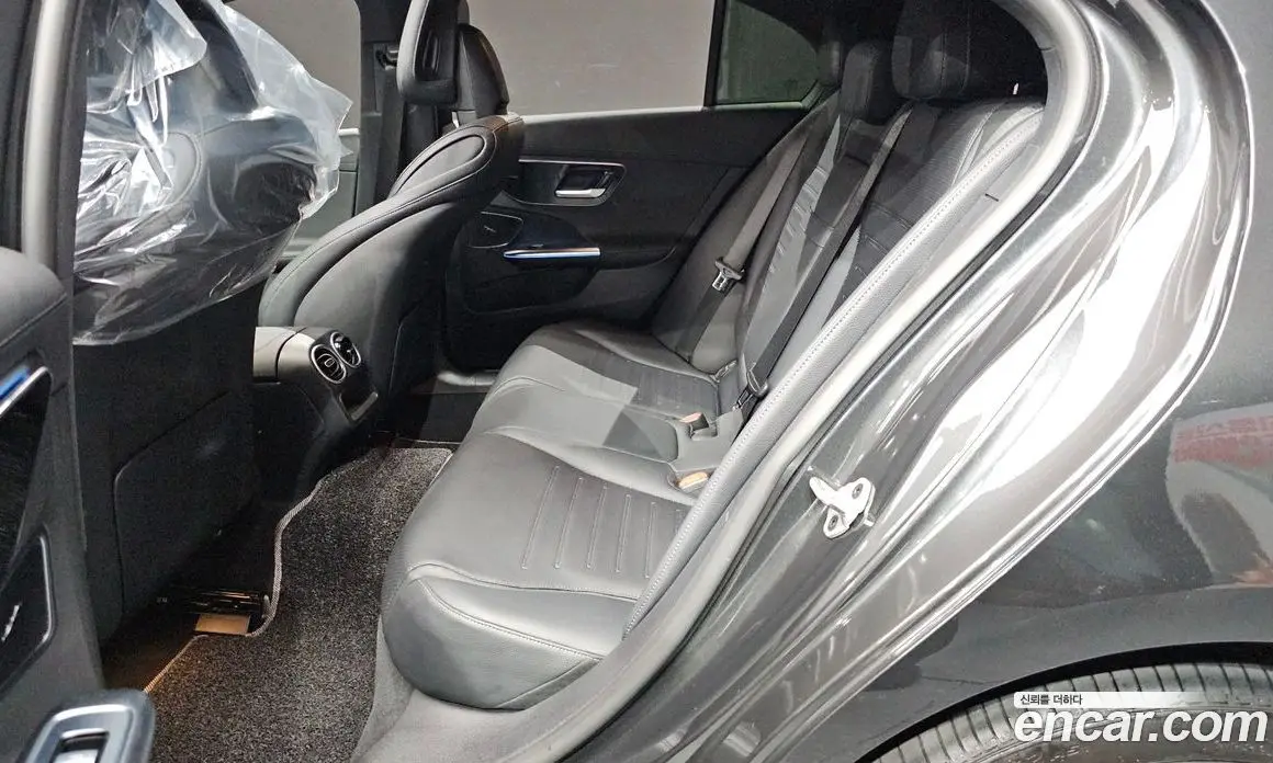 Mercedes-Benz C-Class 2022 2.0 автомат (гидро), фото 16