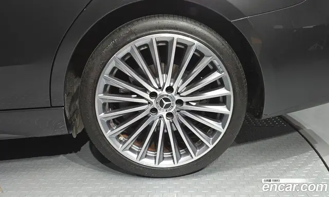 Mercedes-Benz C-Class 2022 2.0 автомат (гидро), миниатюра 7