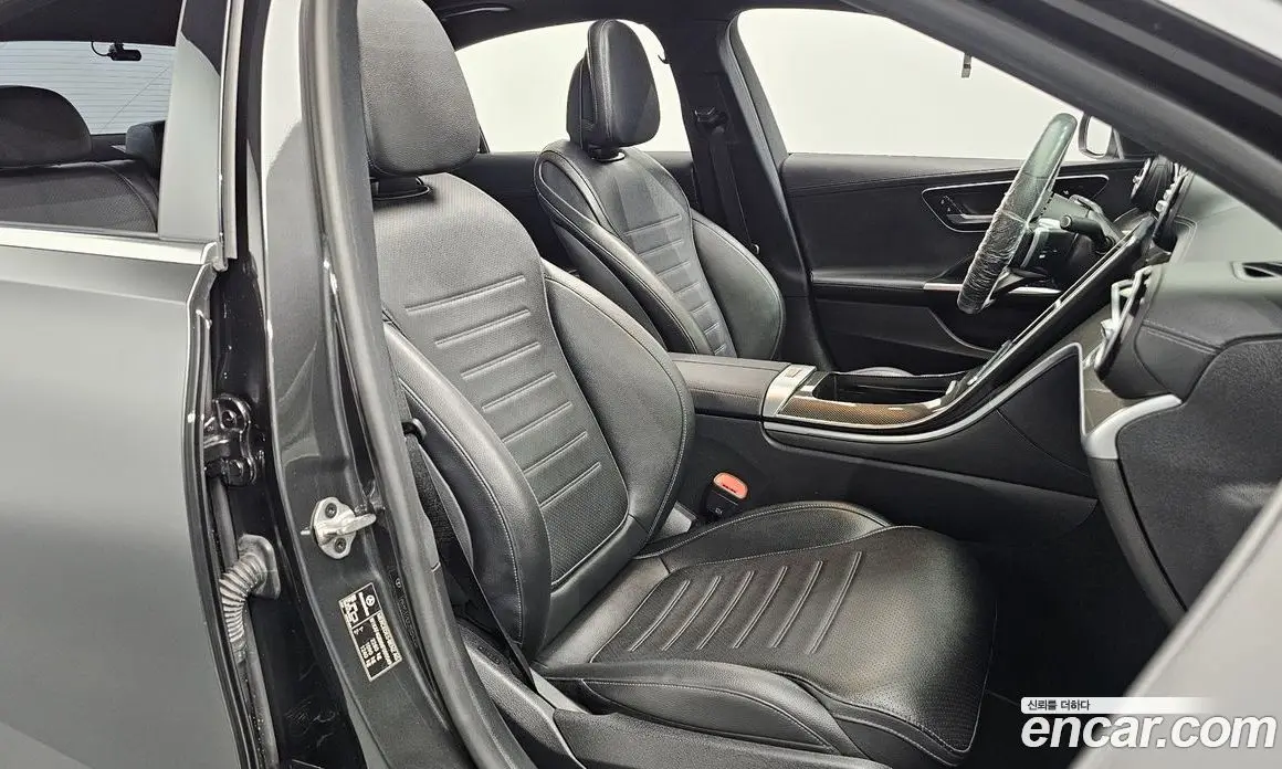 Mercedes-Benz C-Class 2022 2.0 автомат (гидро), фото 16
