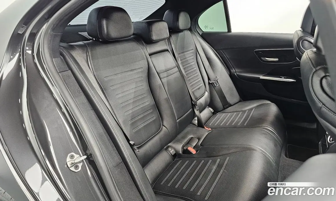 Mercedes-Benz C-Class 2022 2.0 автомат (гидро), фото 17