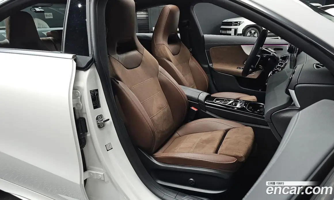 Mercedes-Benz CLA-Class 2025 2.0 автомат (гидро), фото 15
