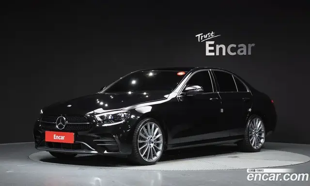 Mercedes-Benz E-Class 2022 2.0 автомат (гидро), миниатюра 1