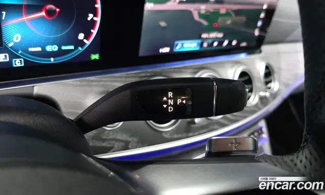 Mercedes-Benz E-Class 2022 2.0 автомат (гидро), миниатюра 12