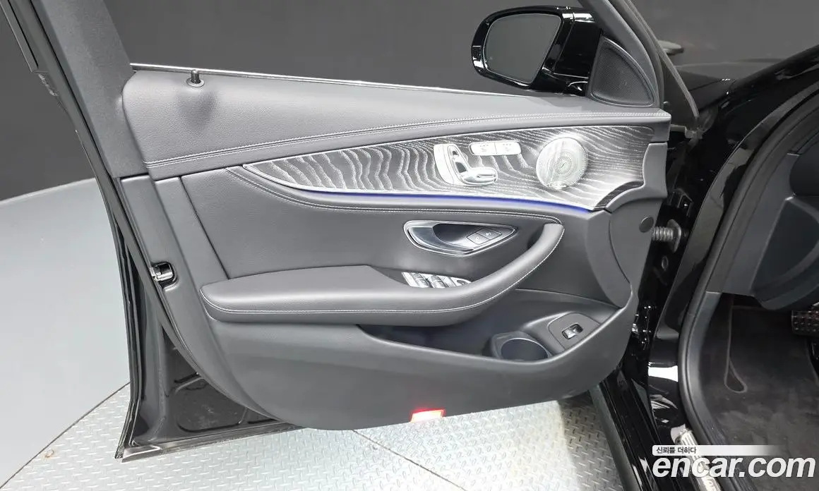 Mercedes-Benz E-Class 2022 2.0 автомат (гидро), фото 14
