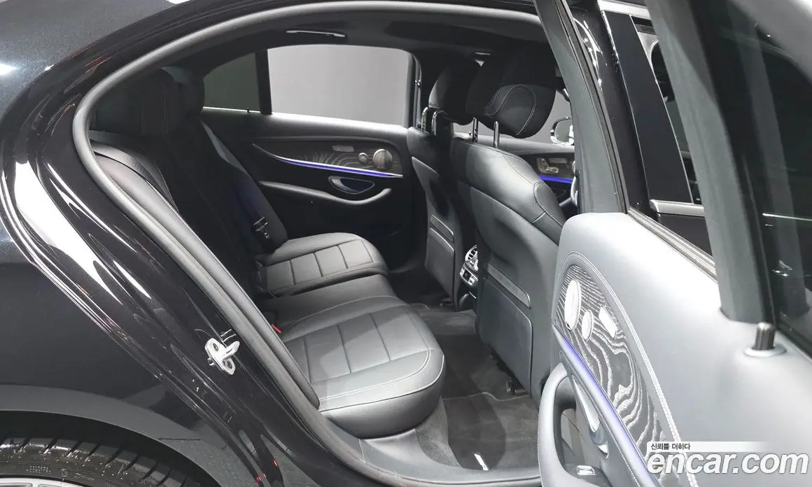 Mercedes-Benz E-Class 2022 2.0 автомат (гидро), фото 18