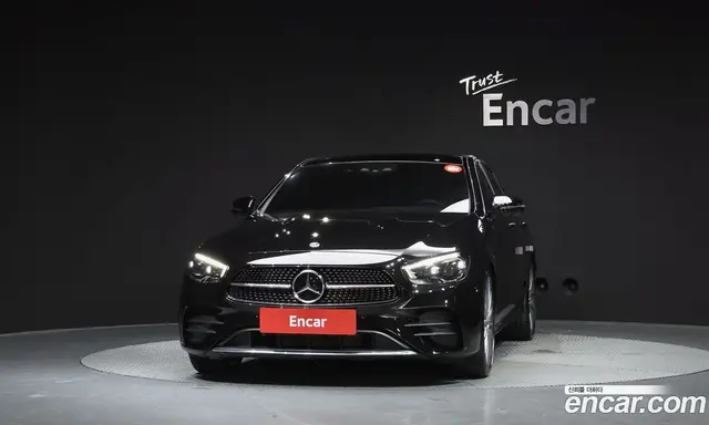 Mercedes-Benz E-Class 2022 2.0 автомат (гидро), миниатюра 3
