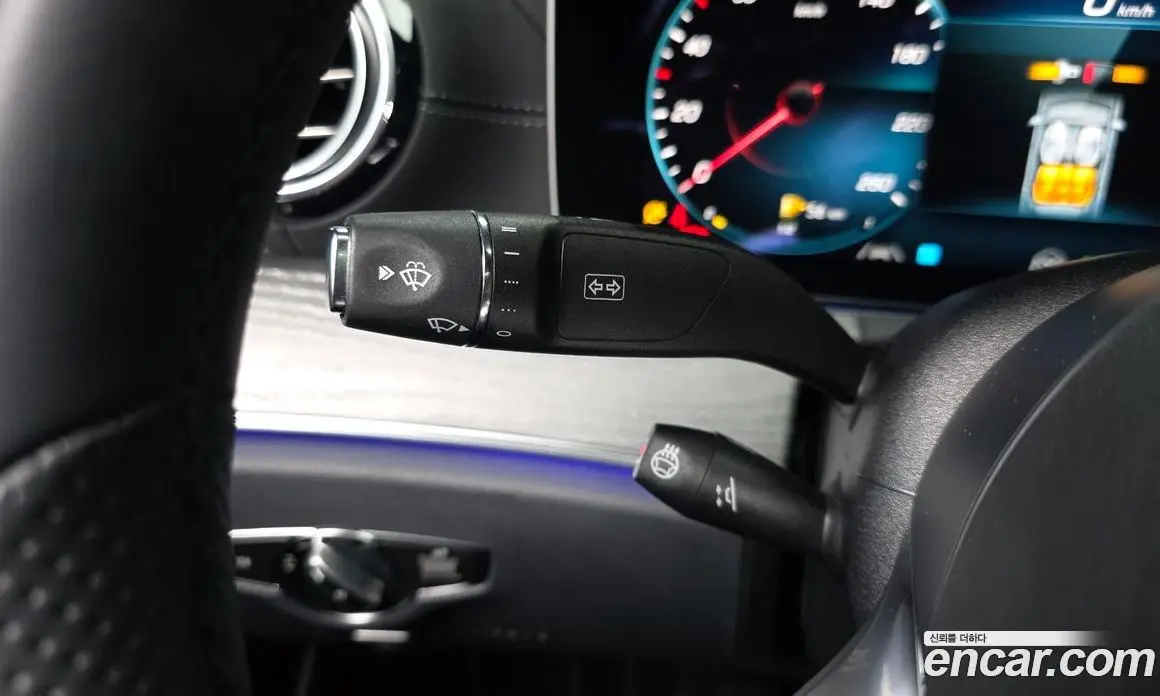 Mercedes-Benz E-Class 2022 2.0 автомат (гидро), фото 28