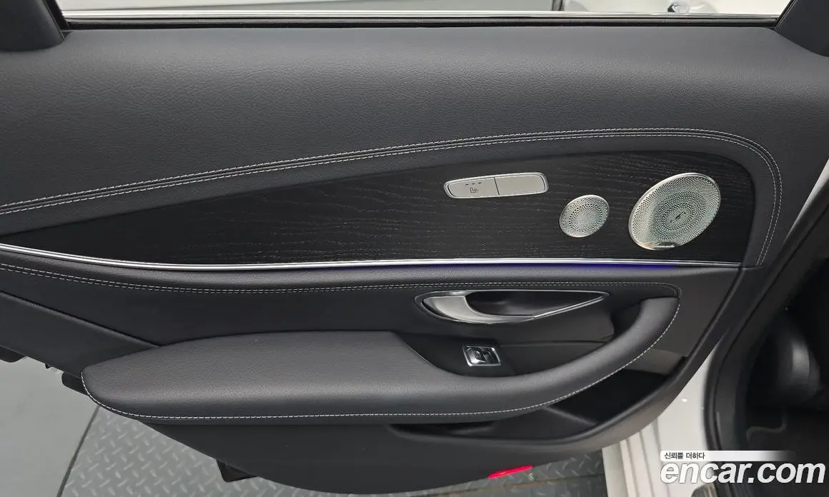 Mercedes-Benz E-Class 2023 1.9 автомат (гидро), фото 14