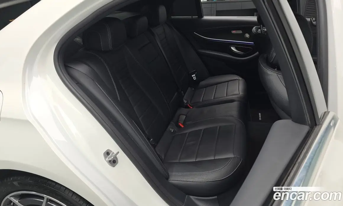 Mercedes-Benz E-Class 2023 1.9 автомат (гидро), фото 16