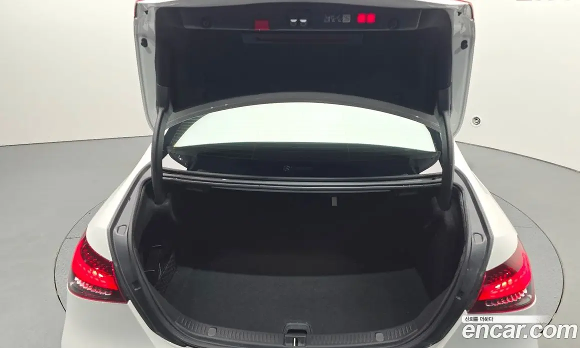 Mercedes-Benz E-Class 2023 1.9 автомат (гидро), фото 25