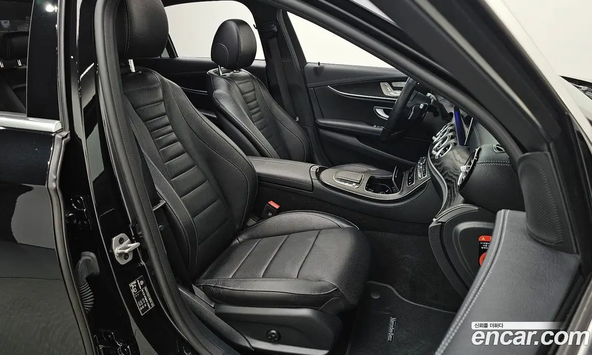 Mercedes-Benz E-Class 2023 2.0 автомат (гидро), фото 15