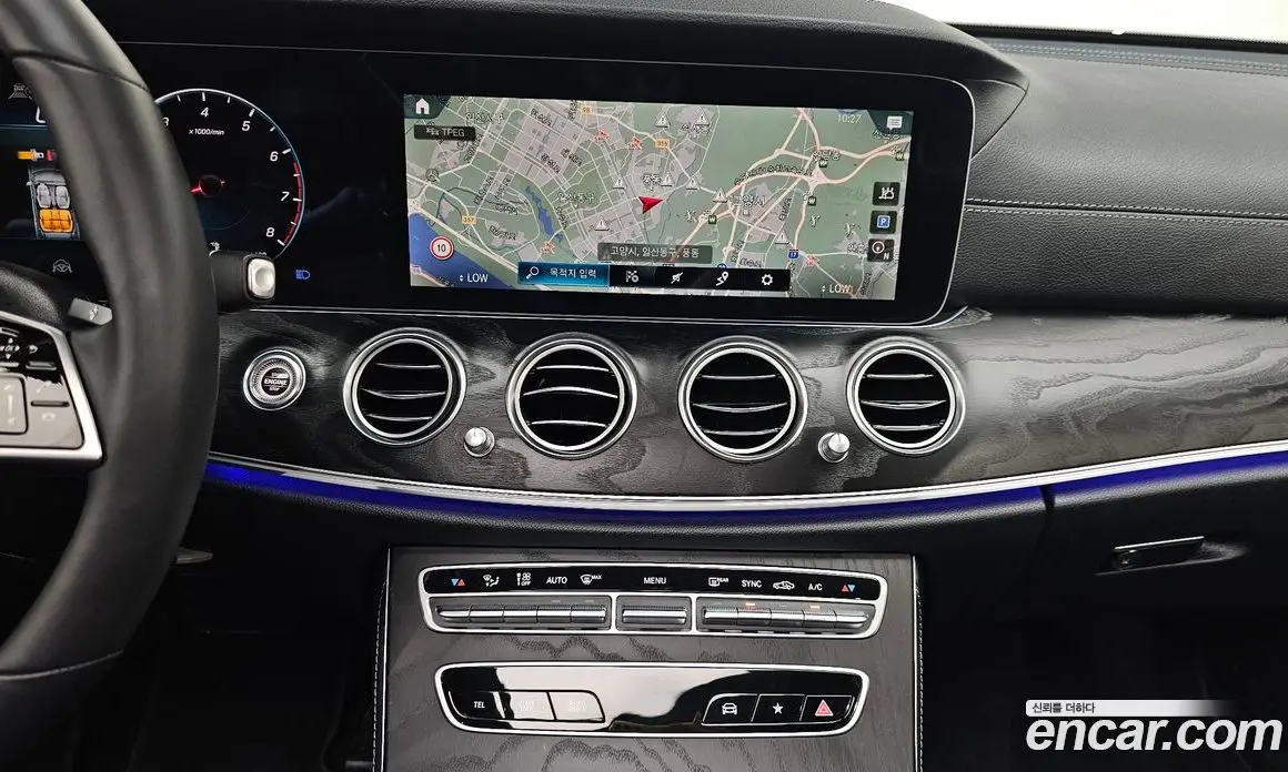 Mercedes-Benz E-Class 2023 2.0 автомат (гидро), фото 19