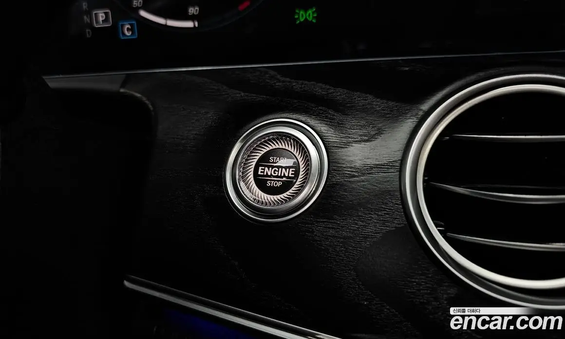 Mercedes-Benz E-Class 2023 2.0 автомат (гидро), фото 29