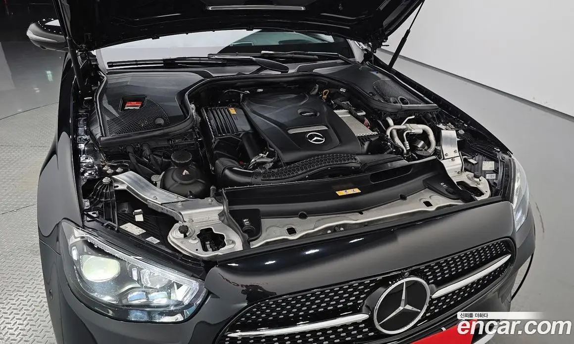 Mercedes-Benz E-Class 2023 2.0 автомат (гидро), фото 5