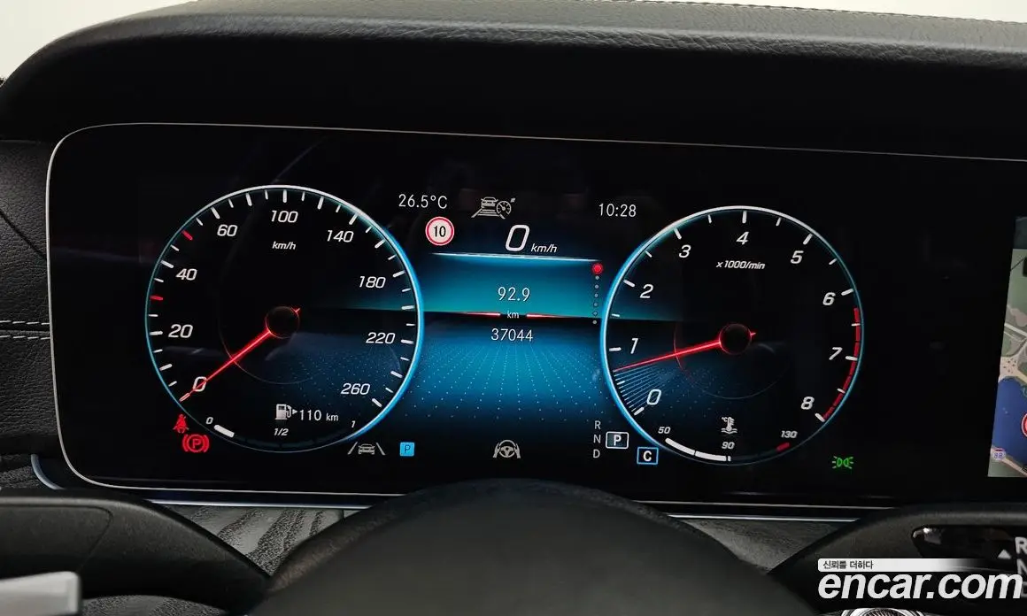Mercedes-Benz E-Class 2023 2.0 автомат (гидро), фото 10