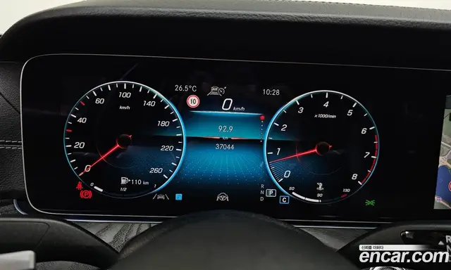 Mercedes-Benz E-Class 2023 2.0 автомат (гидро), миниатюра 10