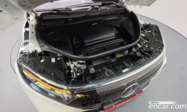 Mercedes-Benz EQS 2023 0.3 автомат (гидро), миниатюра 6