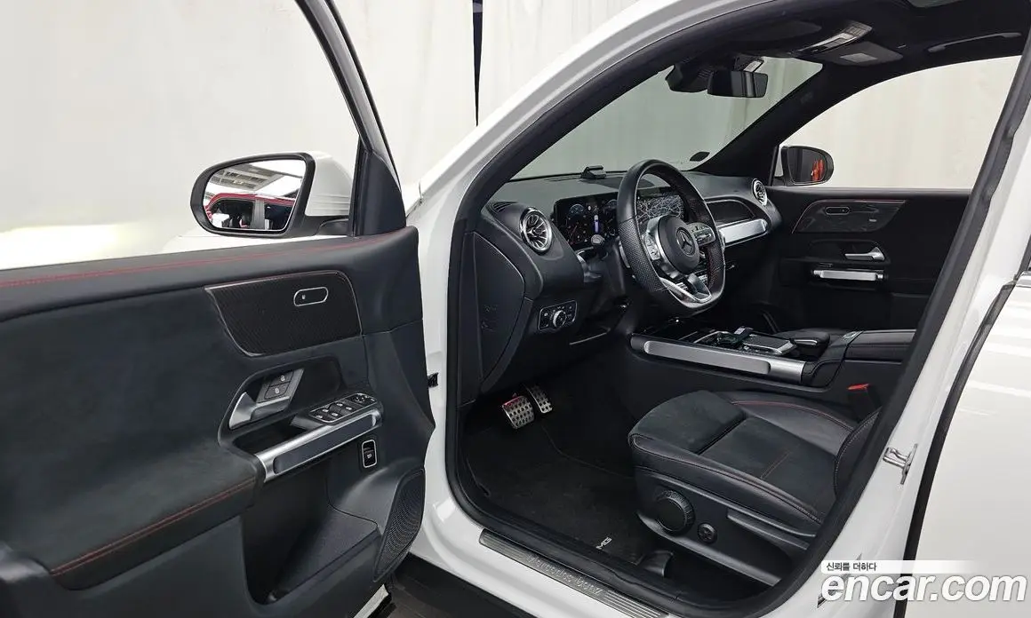 Mercedes-Benz GLB-Class 2022 2.0 автомат (гидро), фото 13
