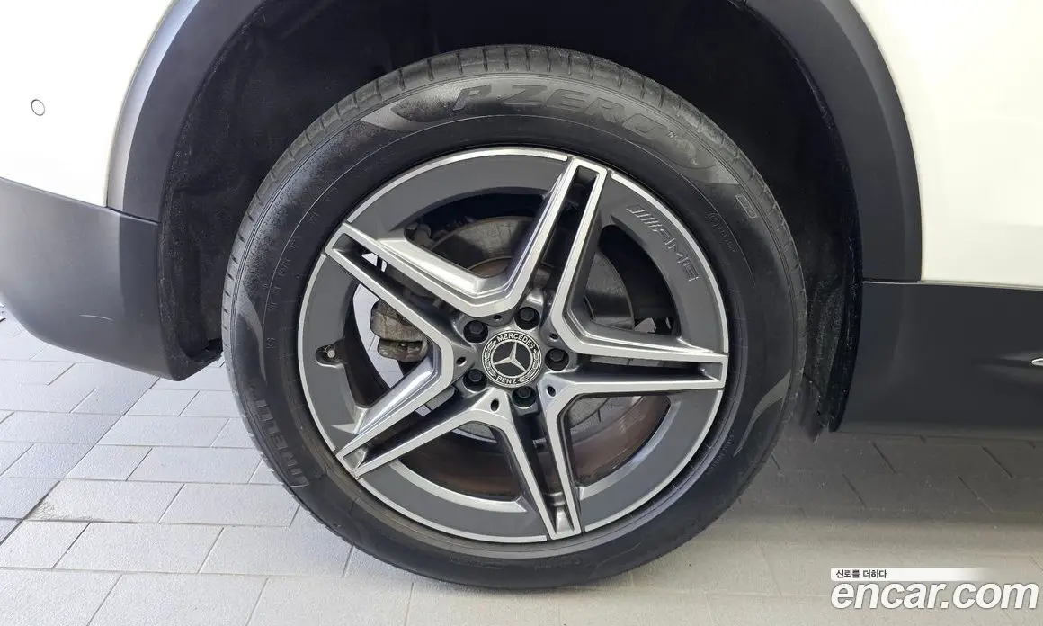 Mercedes-Benz GLB-Class 2022 2.0 автомат (гидро), фото 5