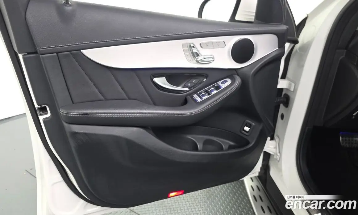 Mercedes-Benz GLC-Class 2021 2.0 автомат (гидро), фото 13