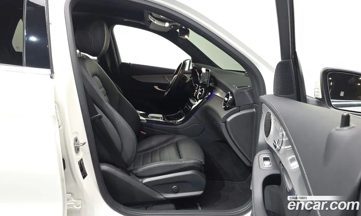 Mercedes-Benz GLC-Class 2021 2.0 автомат (гидро), фото 16
