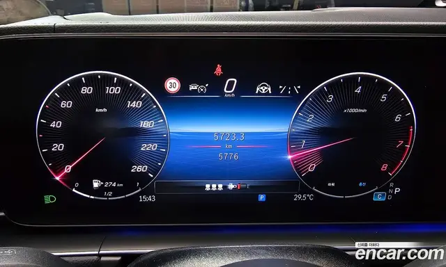Mercedes-Benz GLE-Class 2025 3.0 автомат (гидро), миниатюра 11