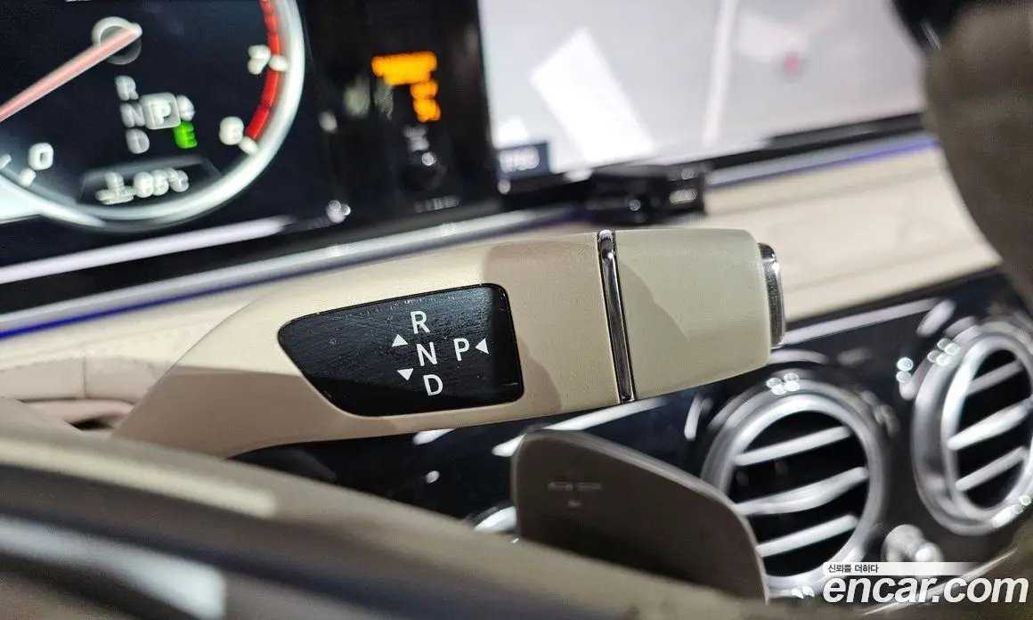 Mercedes-Benz S-Class 2016 6.0 автомат (гидро), фото 9 Mercedes-Benz S-Class 2016 6.0 автомат (гидро), фото 9