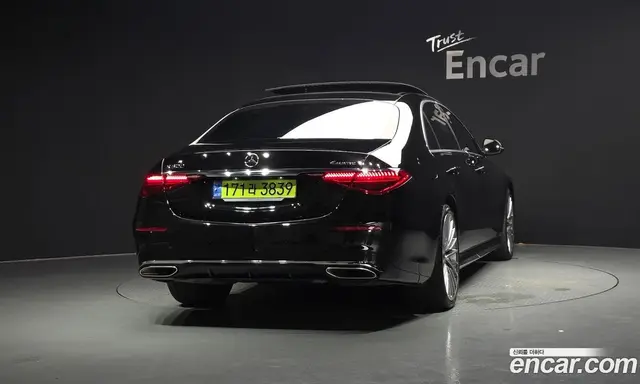 Mercedes-Benz S-Class 2024 3.0 автомат (гидро), миниатюра 3