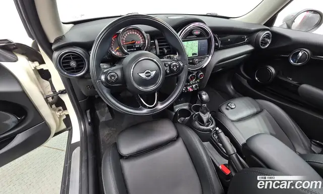 Mini Cooper 2016 1.5 автомат (гидро), миниатюра 7