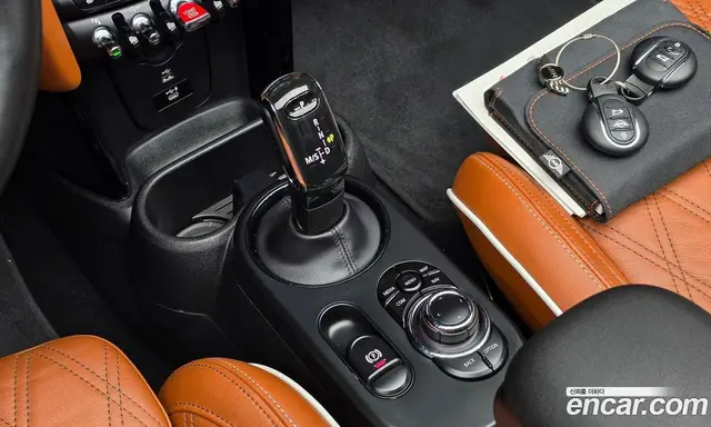 Mini Cooper Convertible 2021 2.0 автомат (гидро), миниатюра 12