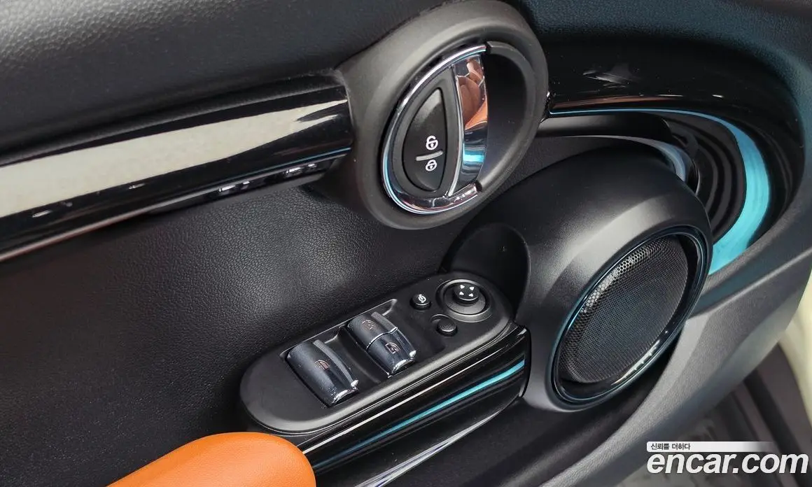 Mini Cooper Convertible 2021 2.0 автомат (гидро), фото 26