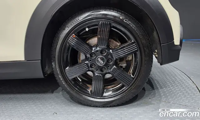 Mini Cooper Convertible 2021 2.0 автомат (гидро), миниатюра 7