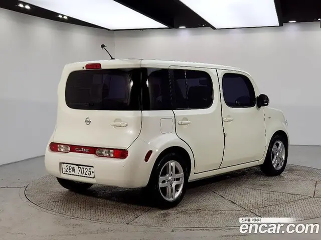 Nissan Cube 2011 1.8 автомат (гидро), миниатюра 4