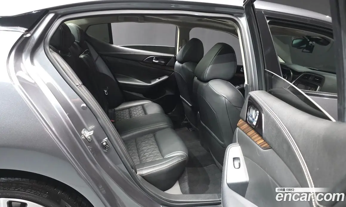 Nissan Maxima 2017 3.5 автомат (гидро), фото 18