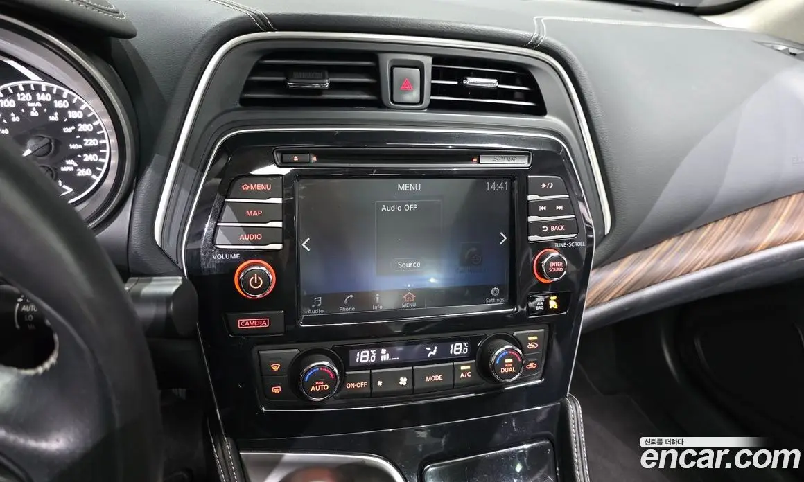 Nissan Maxima 2017 3.5 автомат (гидро), фото 21