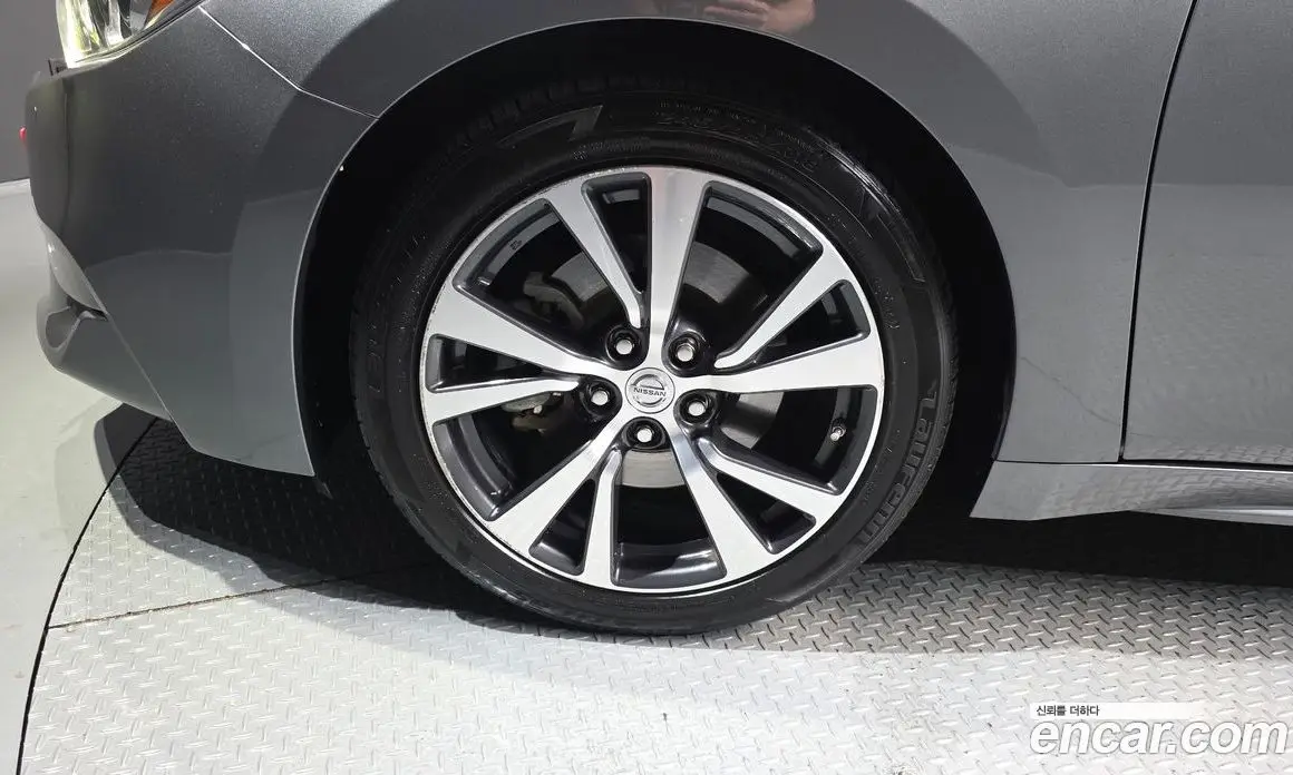 Nissan Maxima 2017 3.5 автомат (гидро), фото 5