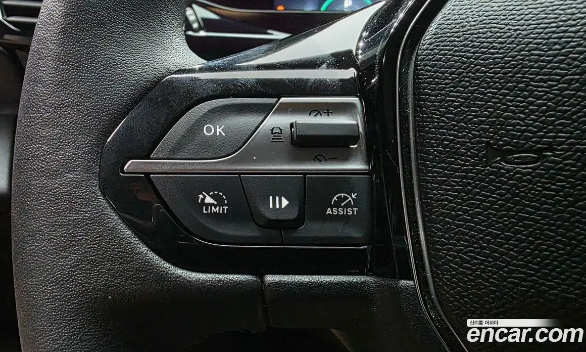 Peugeot 308 2023 1.5 автомат (гидро), фото 21