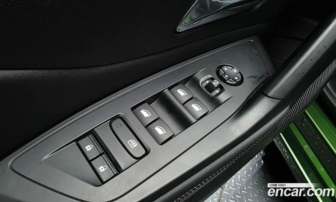 Peugeot 308 2023 1.5 автомат (гидро), фото 32
