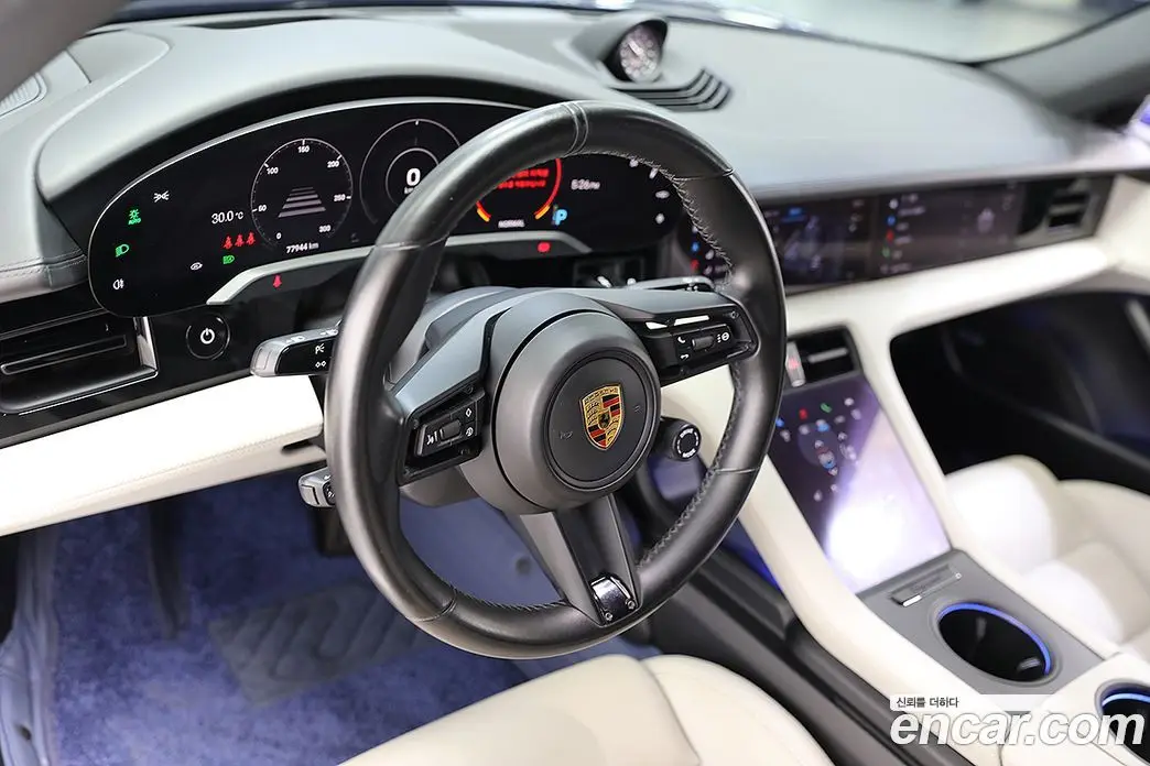 Porsche Taycan 2021 0.1 автомат (гидро), фото 18