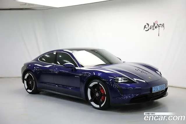Porsche Taycan 2021 0.1 автомат (гидро), миниатюра 3