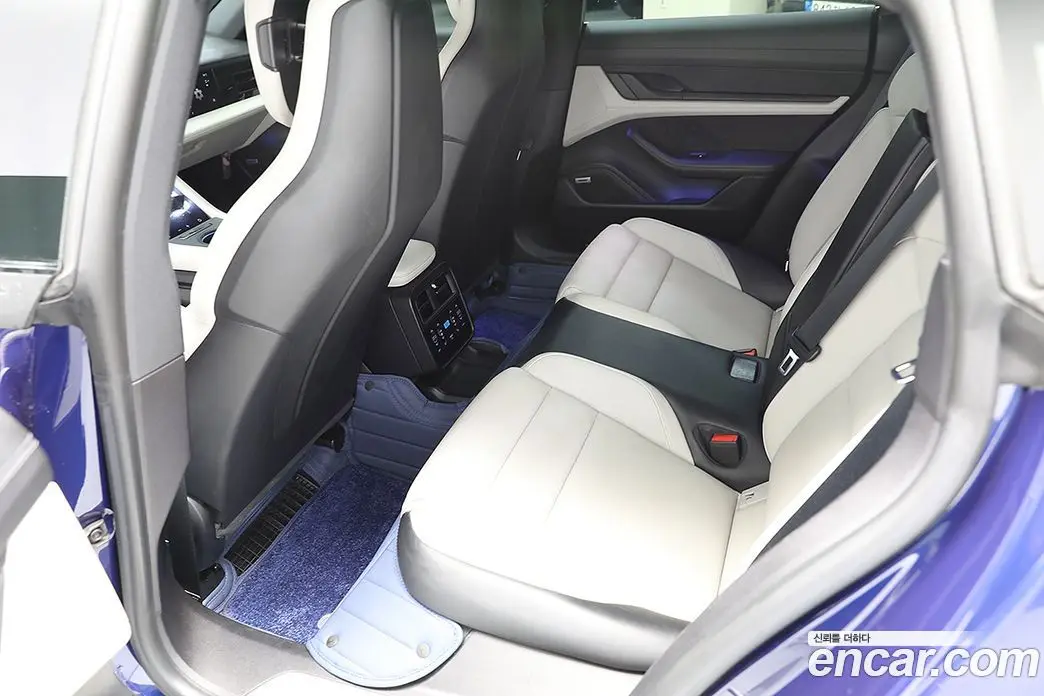 Porsche Taycan 2021 0.1 автомат (гидро), фото 9
