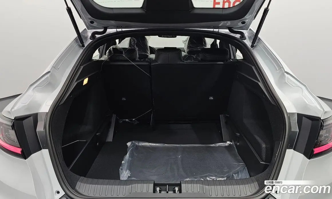 Renault (Samsung) Arkana 2026 1.6 автомат (гидро), фото 20