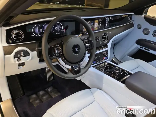 Rolls-Royce Ghost 2026 6.8 автомат (гидро), миниатюра 9