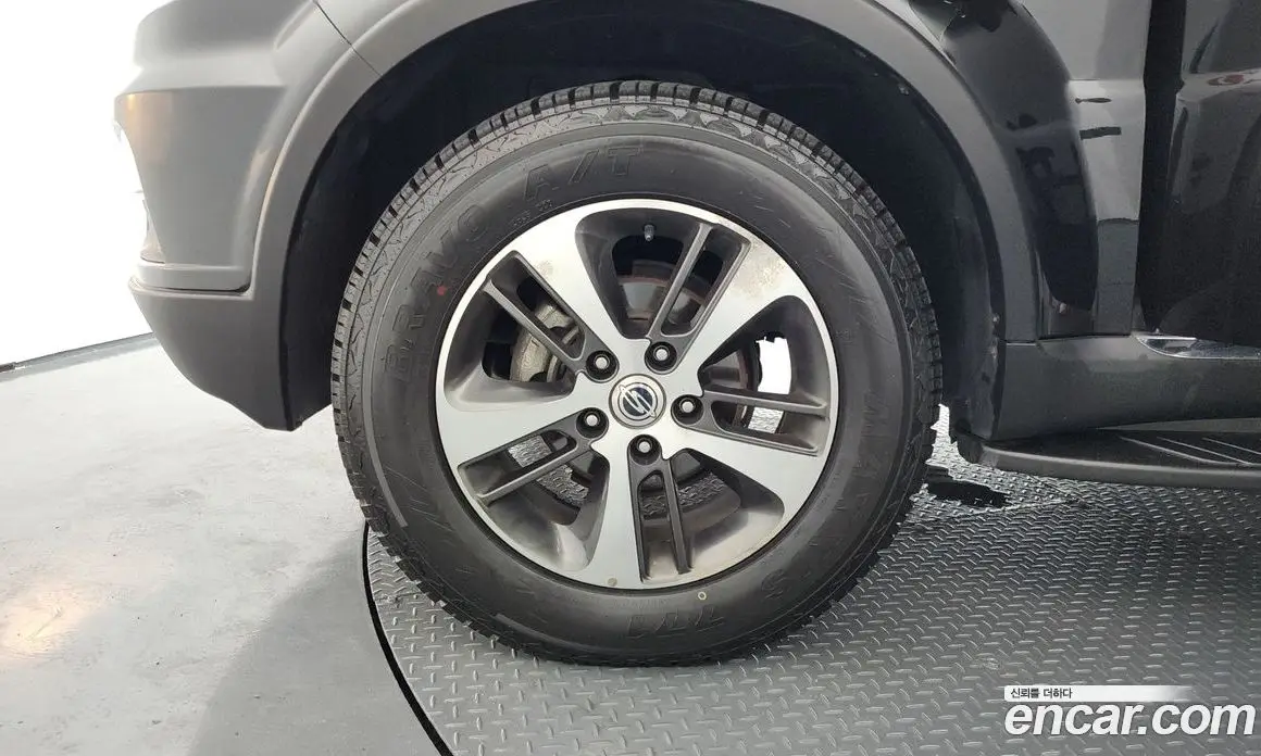 SsangYong Rexton 2015 2.0 автомат (гидро), фото 5