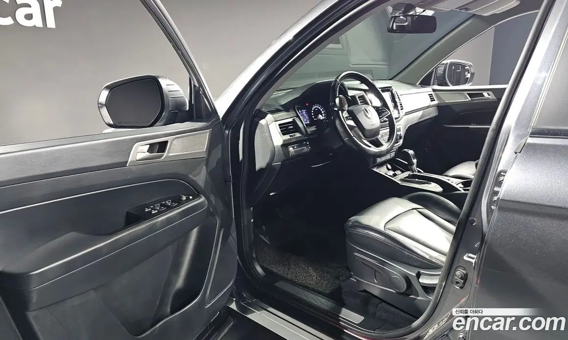 SsangYong Rexton 2018 2.2 автомат (гидро), фото 10